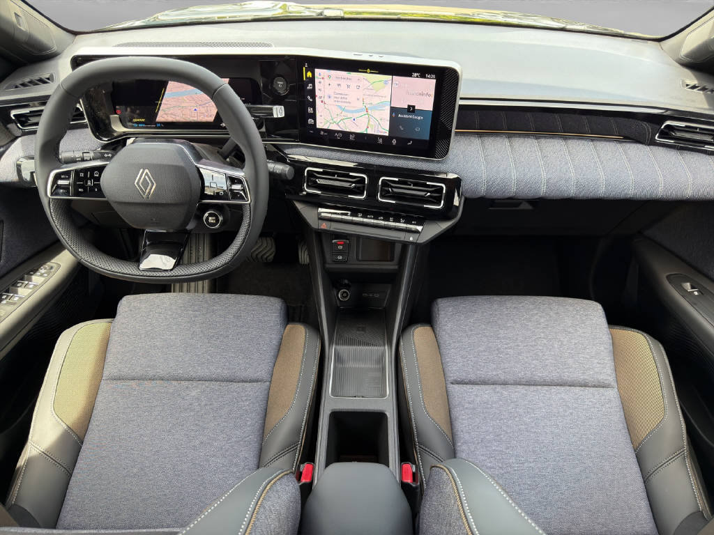 RENAULT R5 E-Tech Comfort Range techno, Electric, New car, Automatic - 5