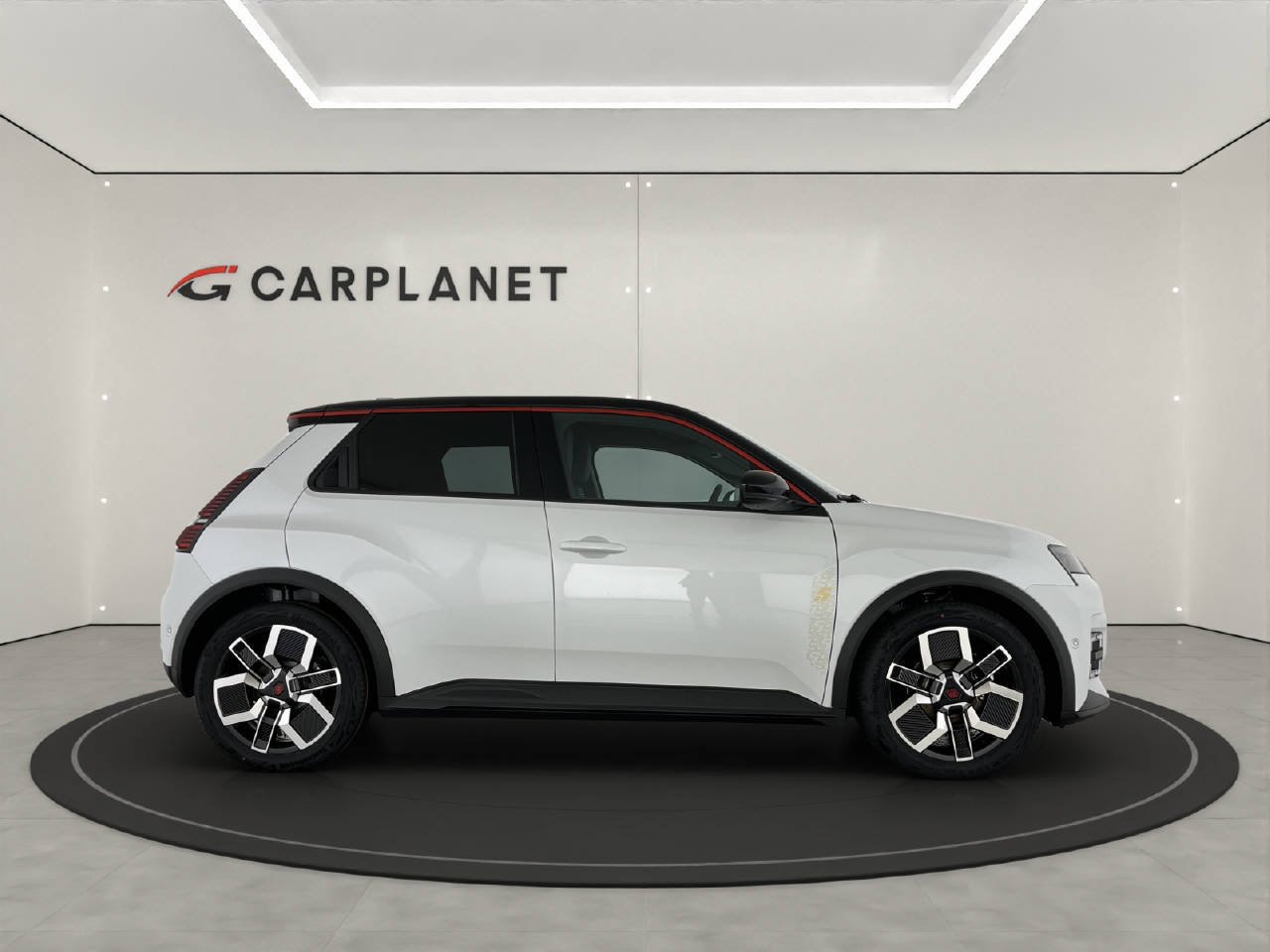 RENAULT R5 E-Tech Comfort Range techno, Electric, New car, Automatic - 5