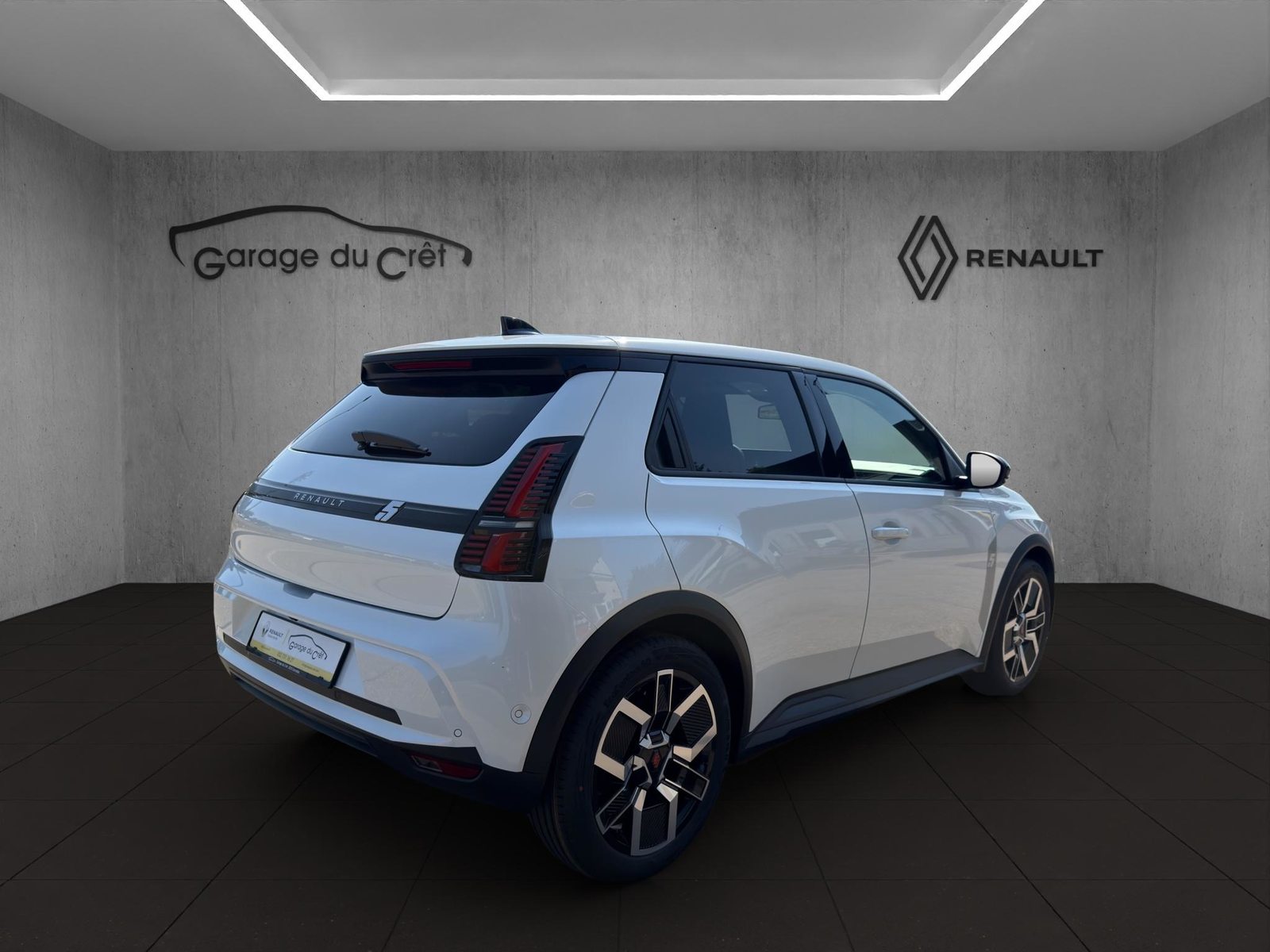 RENAULT R5 E-Tech Comfort Range techno, Electric, New car, Automatic - 5