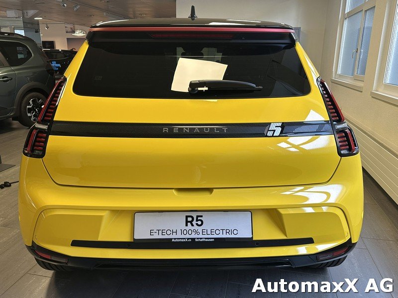 RENAULT R5 E-Tech Comfort Range iconic five, Electric, New car, Automatic - 5
