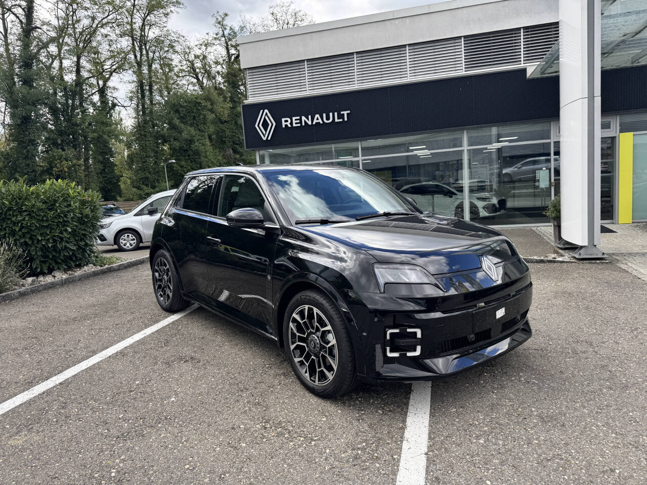 RENAULT R5 E-Tech Comfort Range Roland Garros