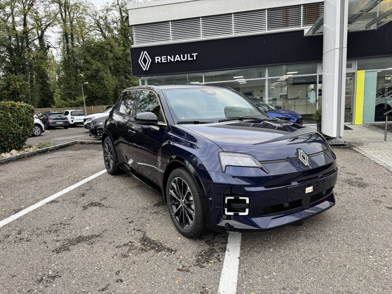 RENAULT R5 E-Tech Comfort Range iconic five