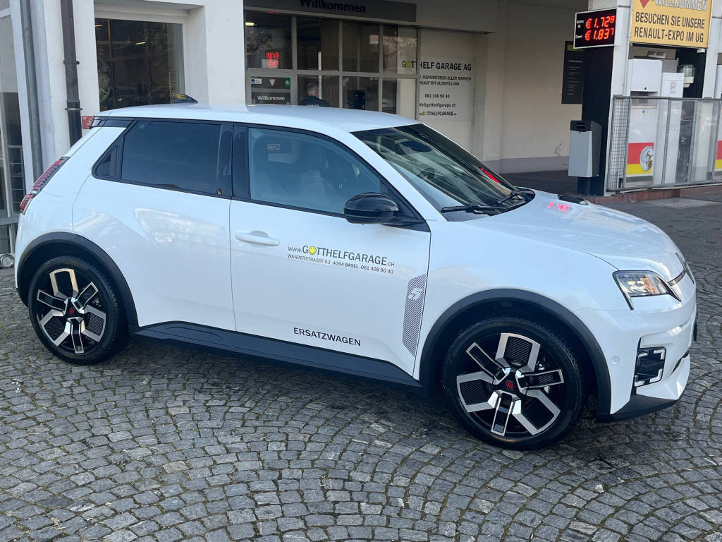 RENAULT R5 E-Tech Comfort Range techno, Electric, Ex-demonstrator, Automatic - 2