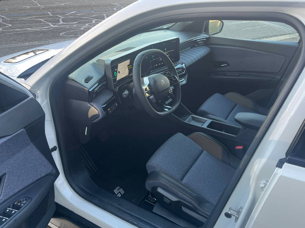 RENAULT R5 E-Tech Comfort Range techno, Electric, Ex-demonstrator, Automatic - 5