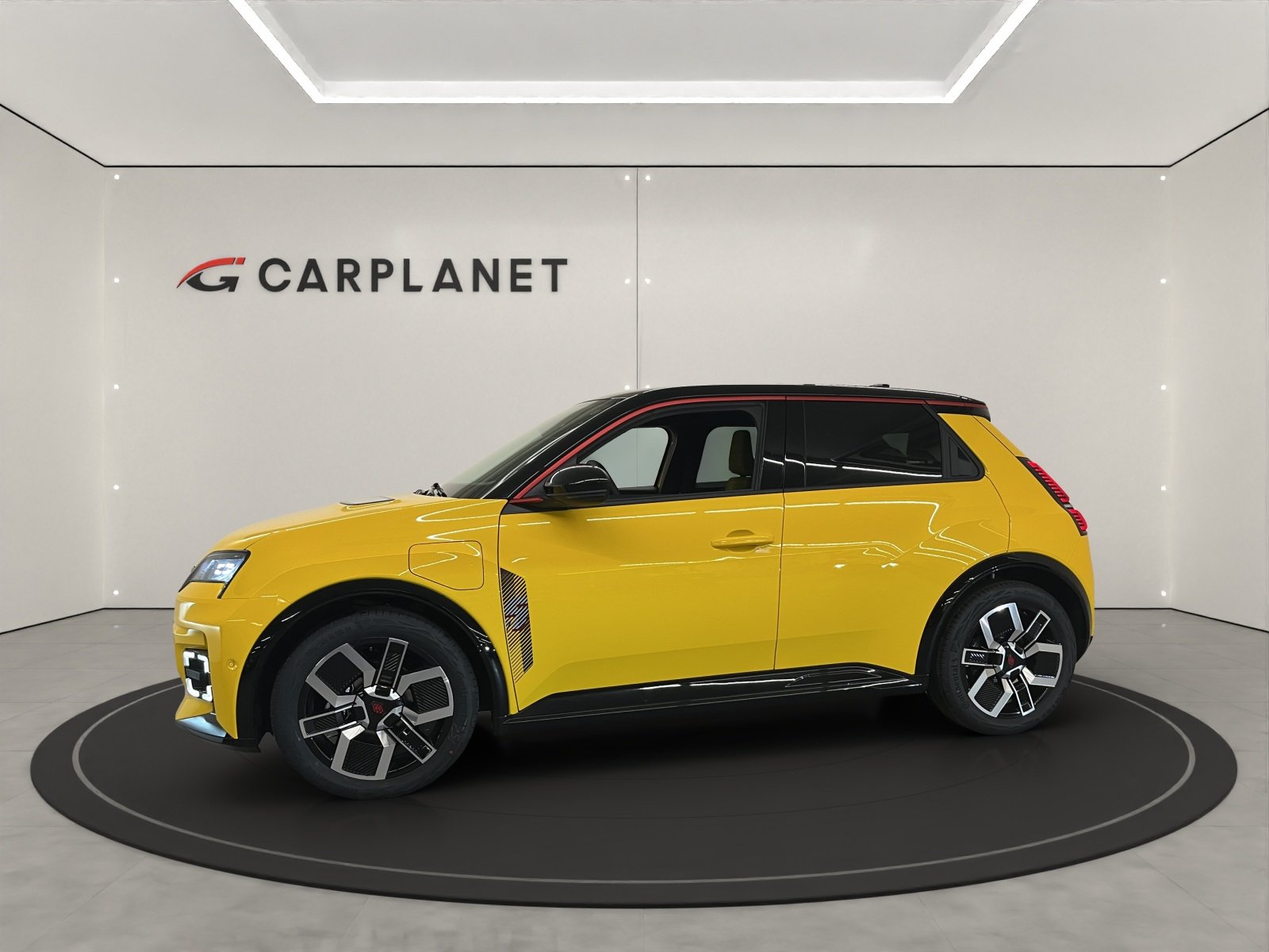 RENAULT R5 E-Tech Comfort Range iconic, Electric, Ex-demonstrator, Automatic - 2