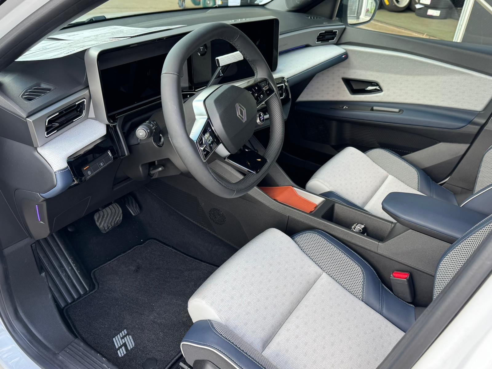 RENAULT R5 E-Tech Comfort Range Roland Garros, Elektro, Vorführwagen, Automatik - 5