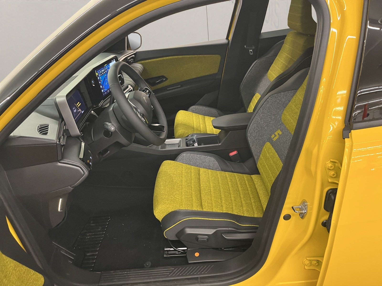 RENAULT R5 E-Tech Comfort Range iconic five, Elektro, Vorführwagen, Automatik - 5