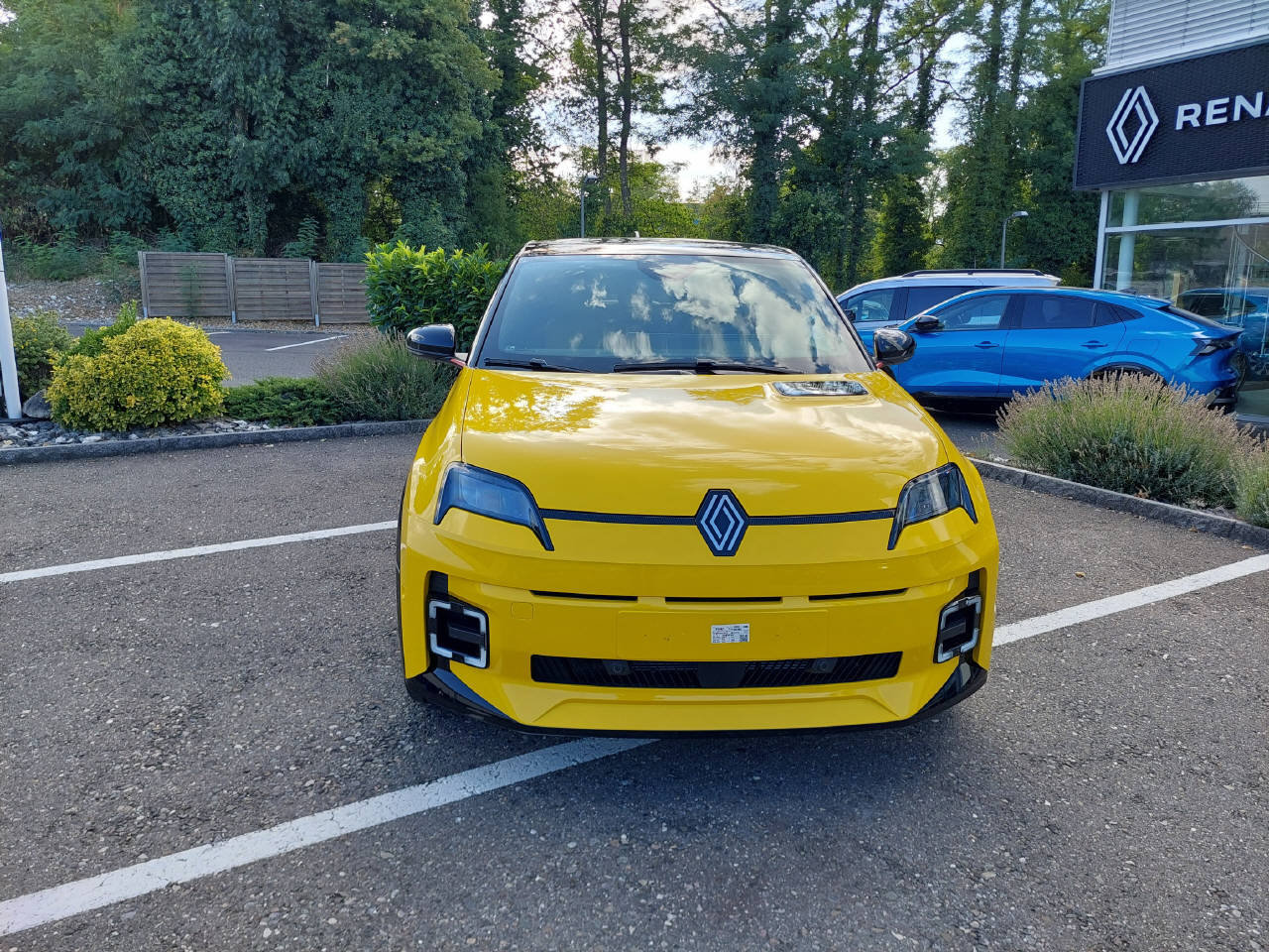 RENAULT R5 E-Tech Comfort Range iconic five, Elektro, Vorführwagen, Automatik - 2