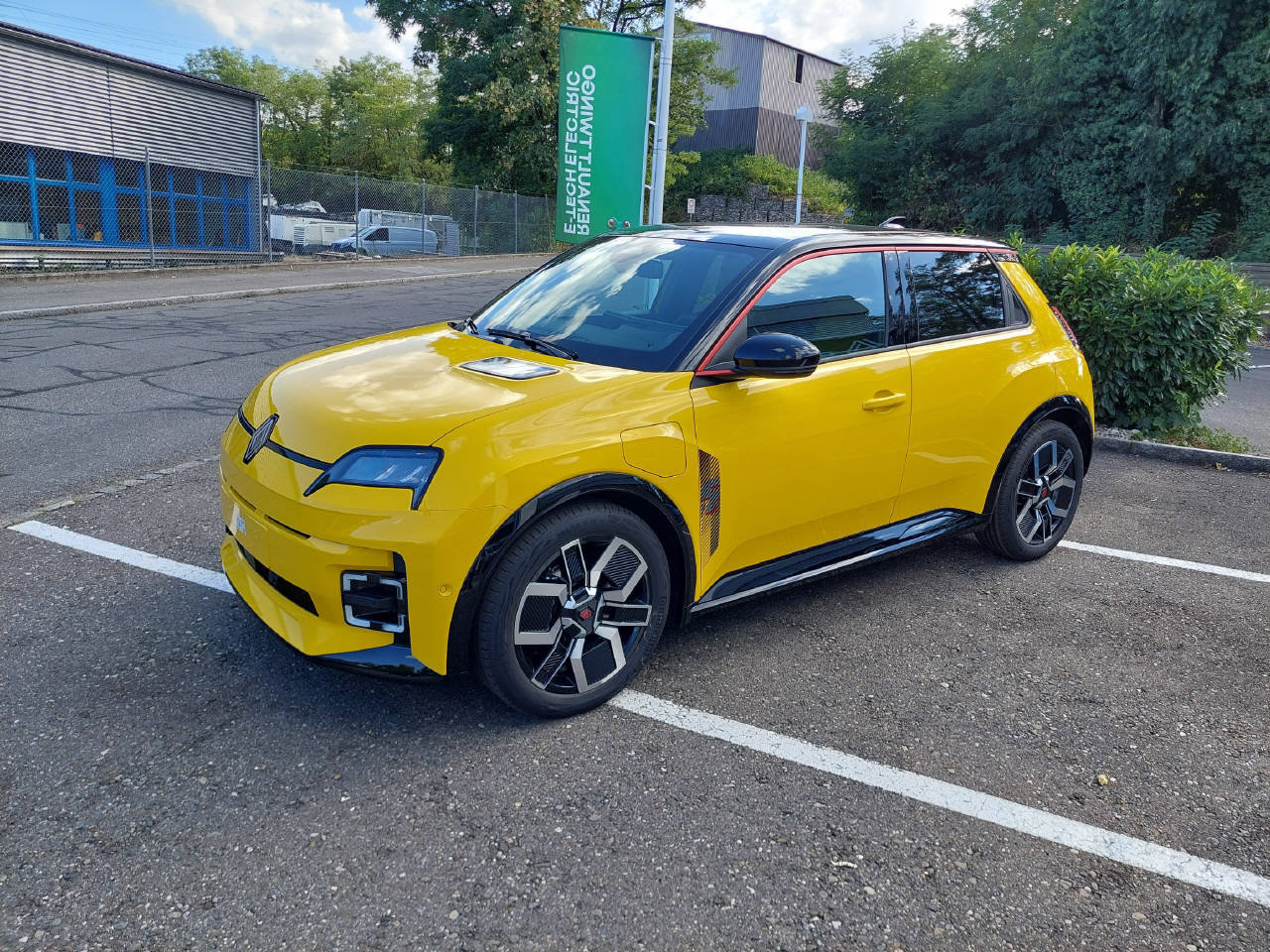 RENAULT R5 E-Tech Comfort Range iconic five, Elektro, Vorführwagen, Automatik - 5