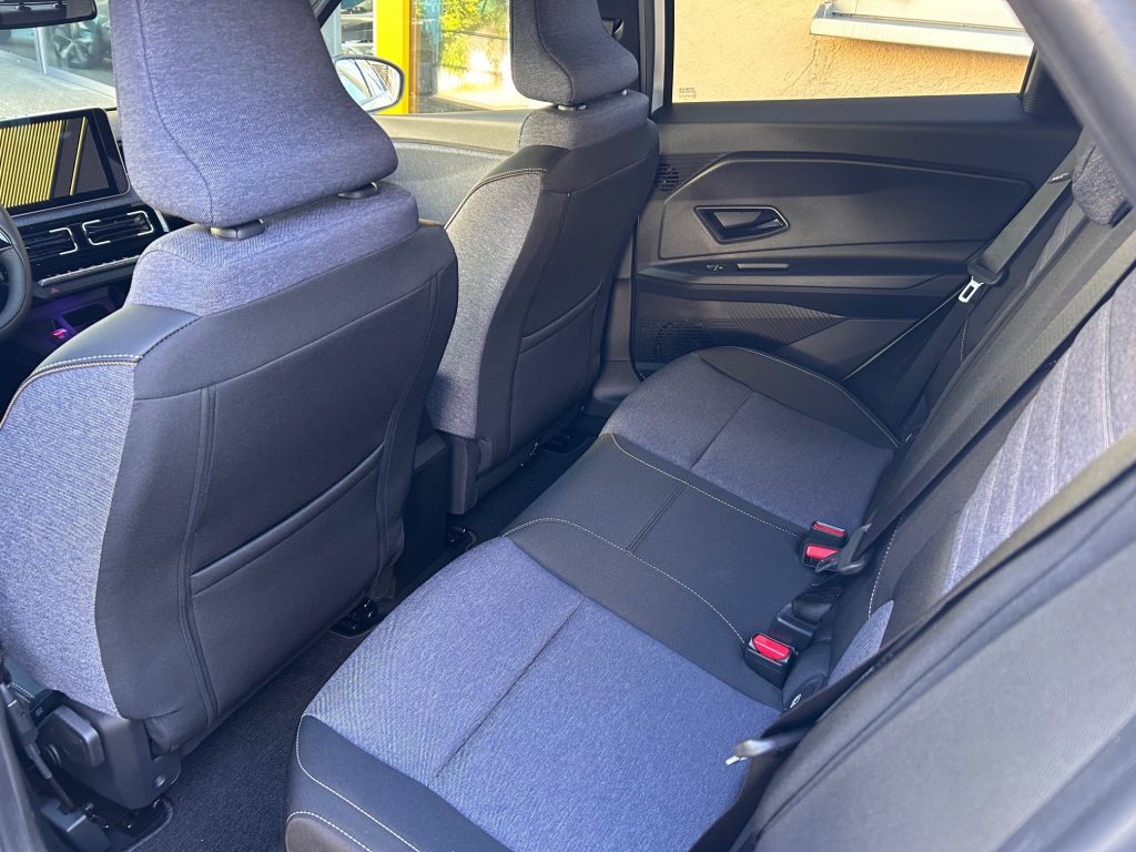 RENAULT 5 E-Tech Comfort Range techno, Electric, Ex-demonstrator, Automatic - 5