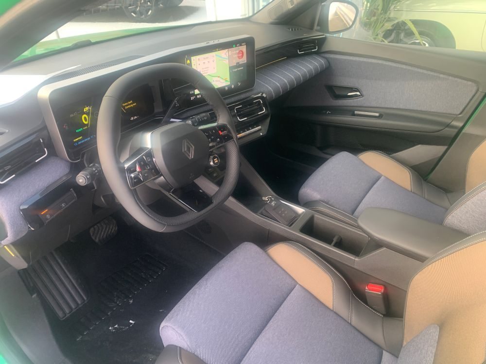 RENAULT R5 Comfort Range techno, Électrique, Voiture de démonstration, Automatique - 3
