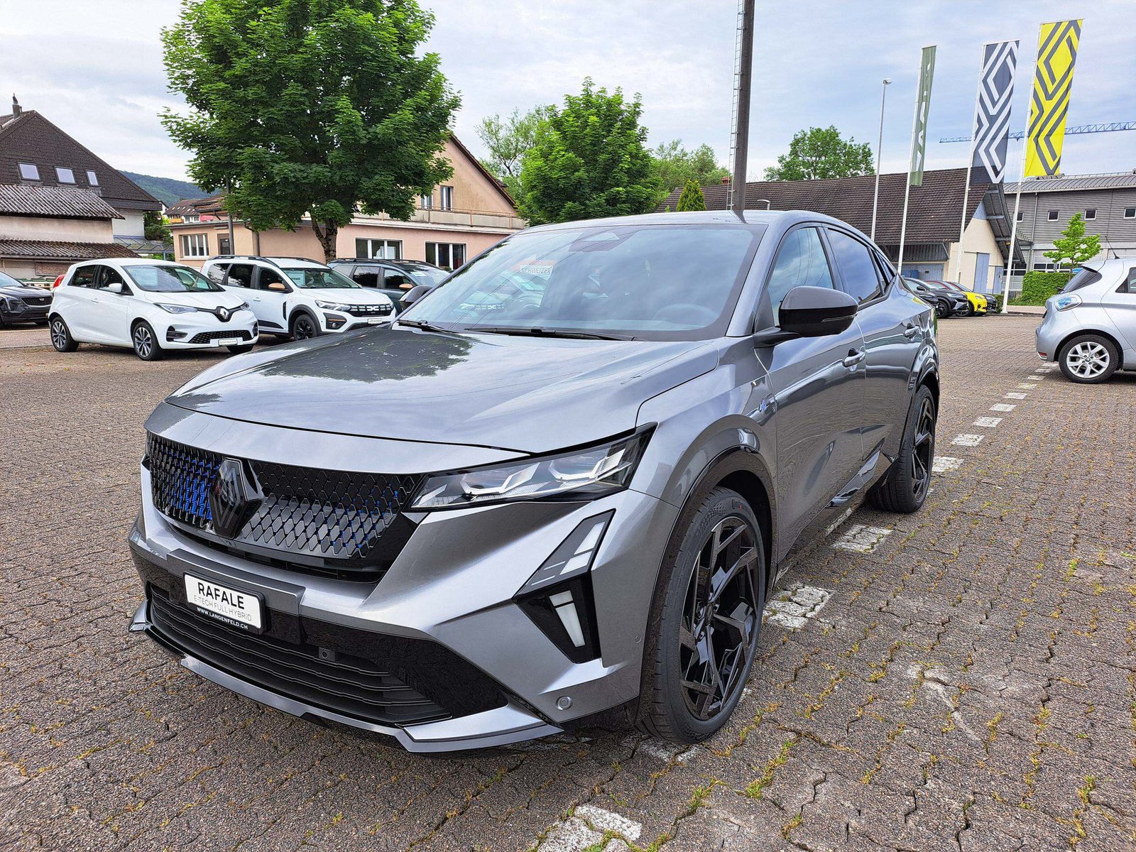 RENAULT RAFALE HYBRID E-TECH Atelier Alpine hyper hybrid E-Tech 4x4 