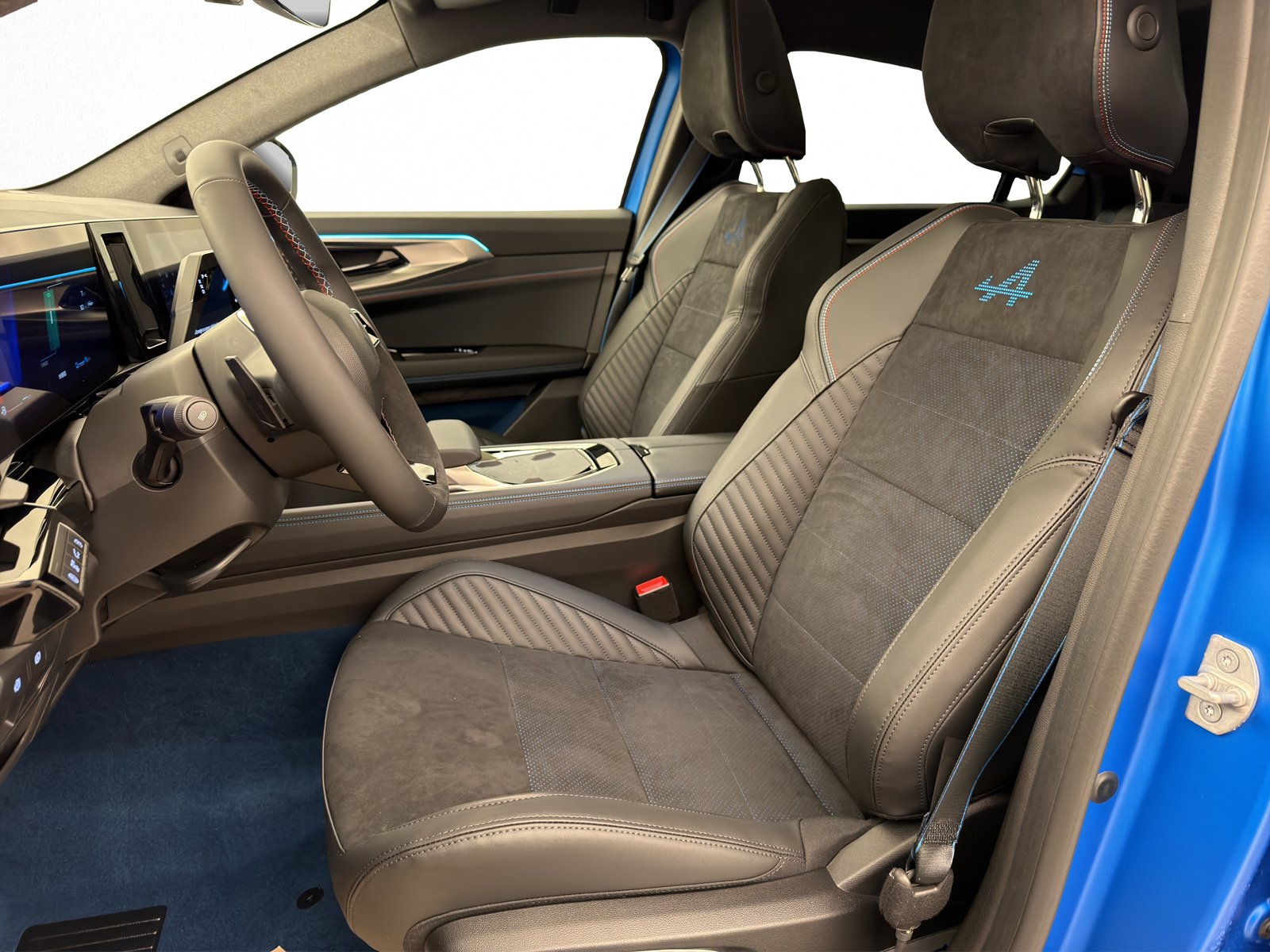 RENAULT Rafale 1.2 E-Tech Plug-in Ateliler Alpine 4x4, Hybride Rechargeable Essence/Électricité, Voiture nouvelle, Automatique - 5