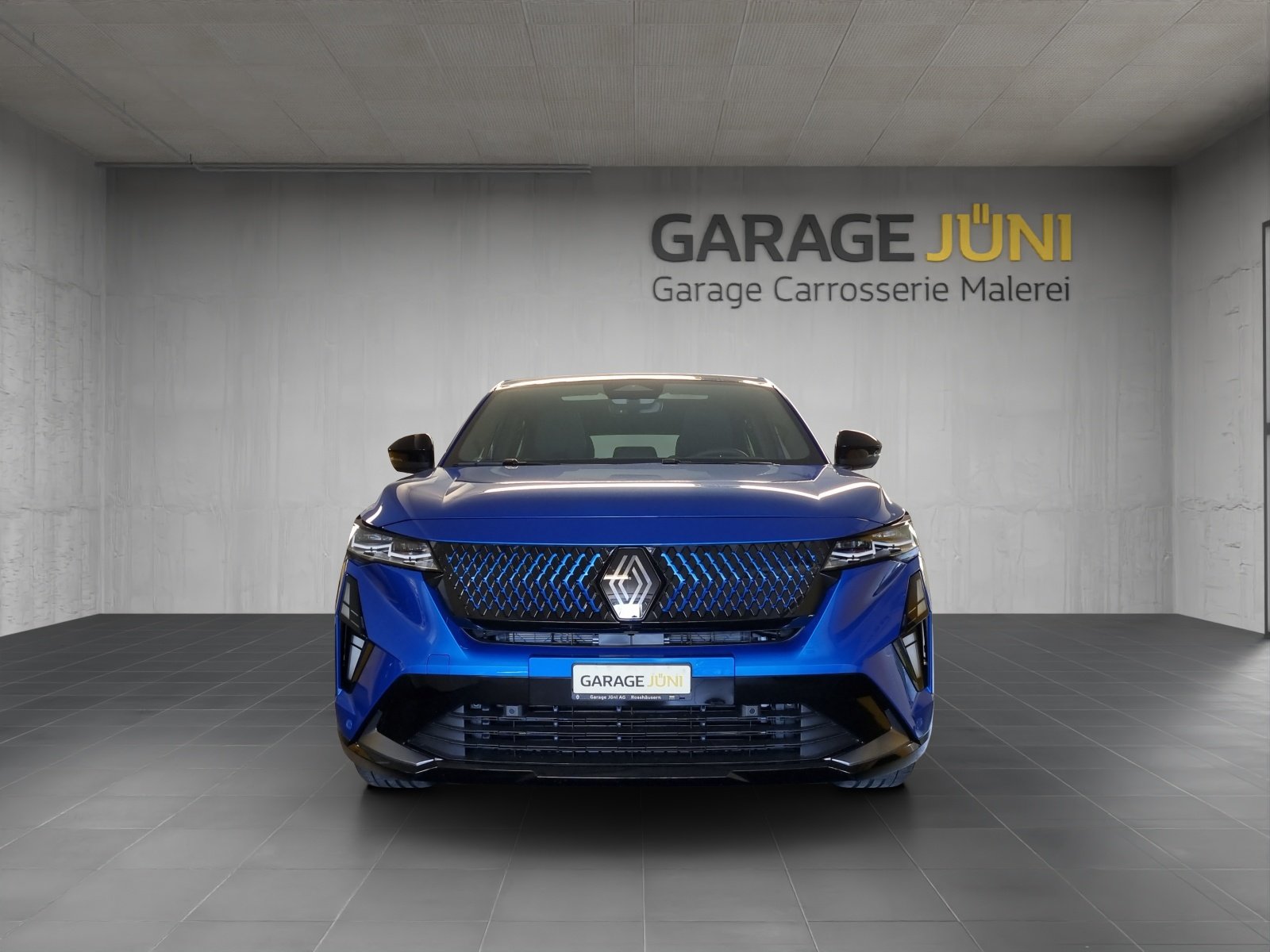 RENAULT RAFALE HYBRID E-TECH Atelier Alpine hyper hybrid E-Tech 4x4 , Plug-in-Hybrid Petrol/Electric, New car, Automatic - 4