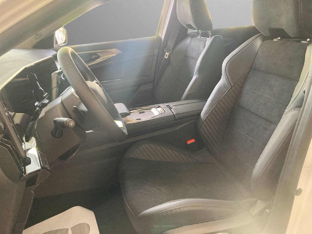 RENAULT Rafale 1.2 E-Tech Plug-in esprit Alpine, Hybride Rechargeable Essence/Électricité, Voiture nouvelle, Automatique - 4
