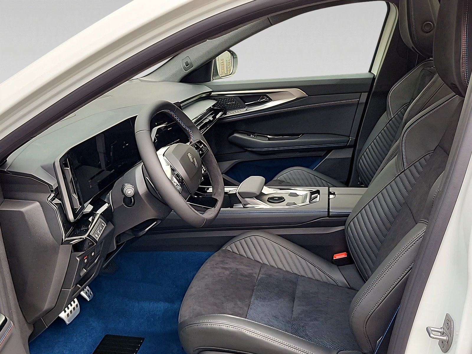 RENAULT RAFALE HYBRID E-TECH Atelier Alpine hyper hybrid E-Tech 4x4 , Plug-in-Hybrid Petrol/Electric, New car, Automatic - 5
