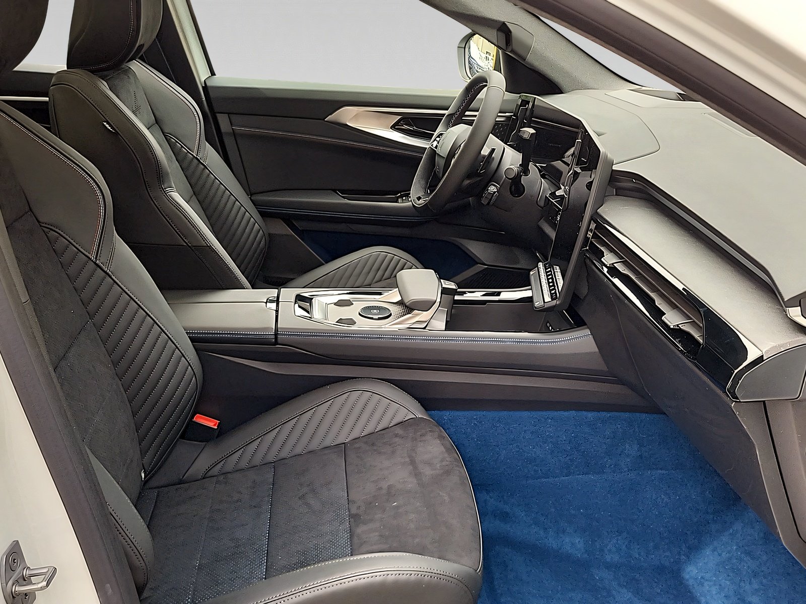 RENAULT RAFALE HYBRID E-TECH Atelier Alpine hyper hybrid E-Tech 4x4 , Plug-in-Hybrid Petrol/Electric, New car, Automatic - 7
