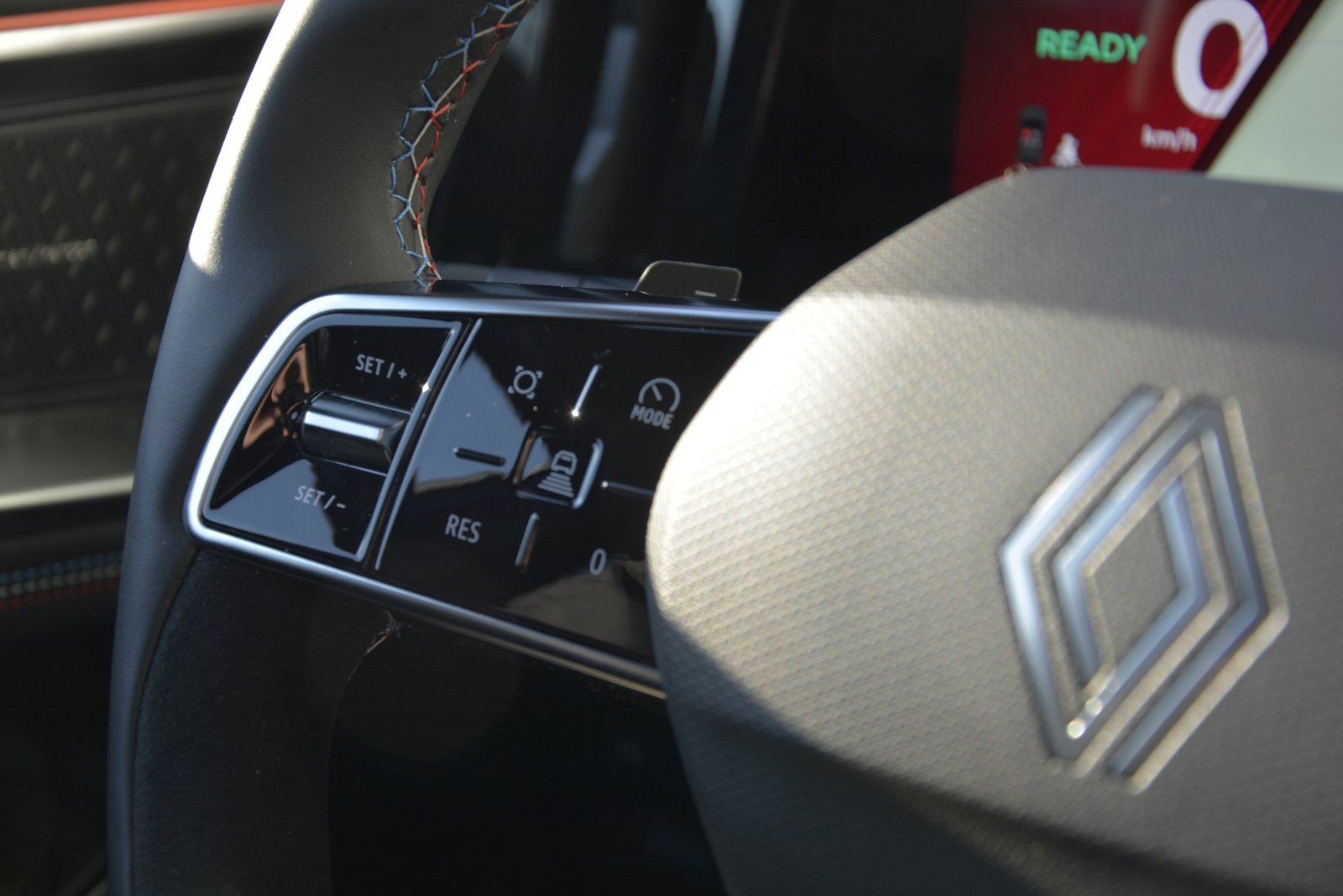 RENAULT RAFALE E-TECH Atelier Alpine Plug In hybrid 4x4 300P, Plug-in-Hybrid Benzin/Elektro, Neuwagen, Automatik - 5