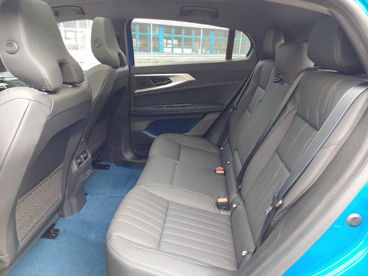 RENAULT Rafale E-Tech Plug-in Atelier Alpine 300PS 4x4, Plug-in-Hybrid Benzina/Elettrica, Auto nuove, Automatico - 7