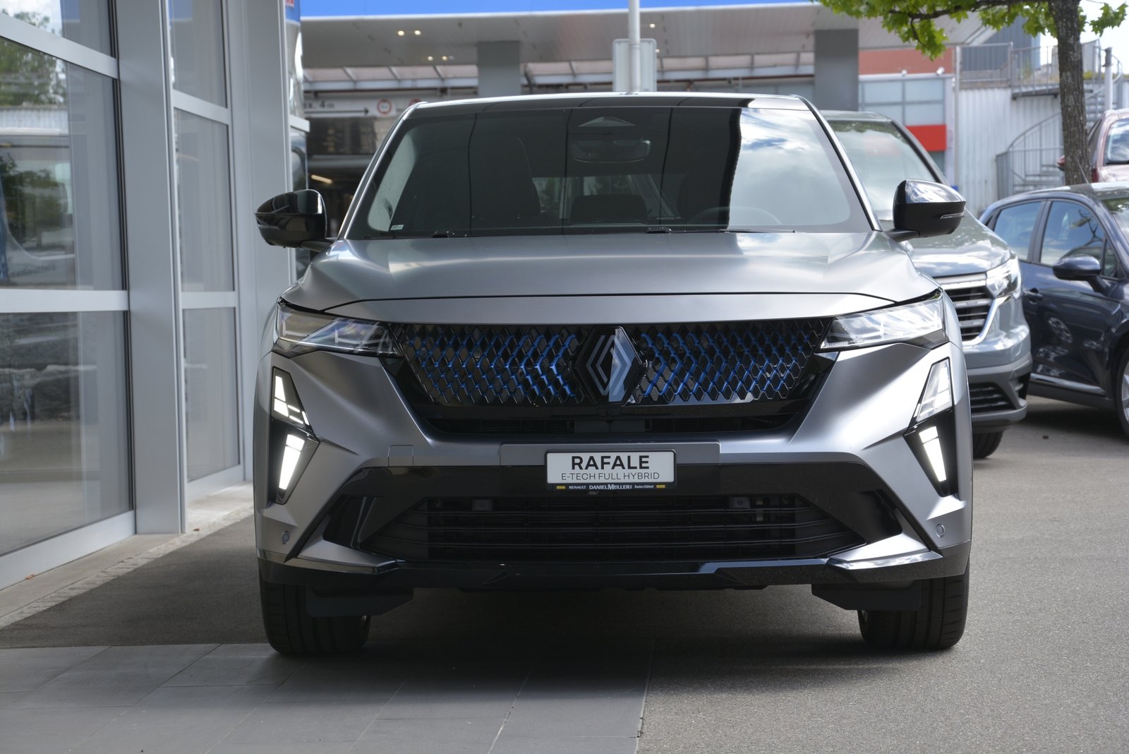 RENAULT RAFALE Atelier Alpine hyper hybrid E-Tech 4x4 300PS plug-in, Hybride Rechargeable Essence/Électricité, Voiture nouvelle, Automatique - 2