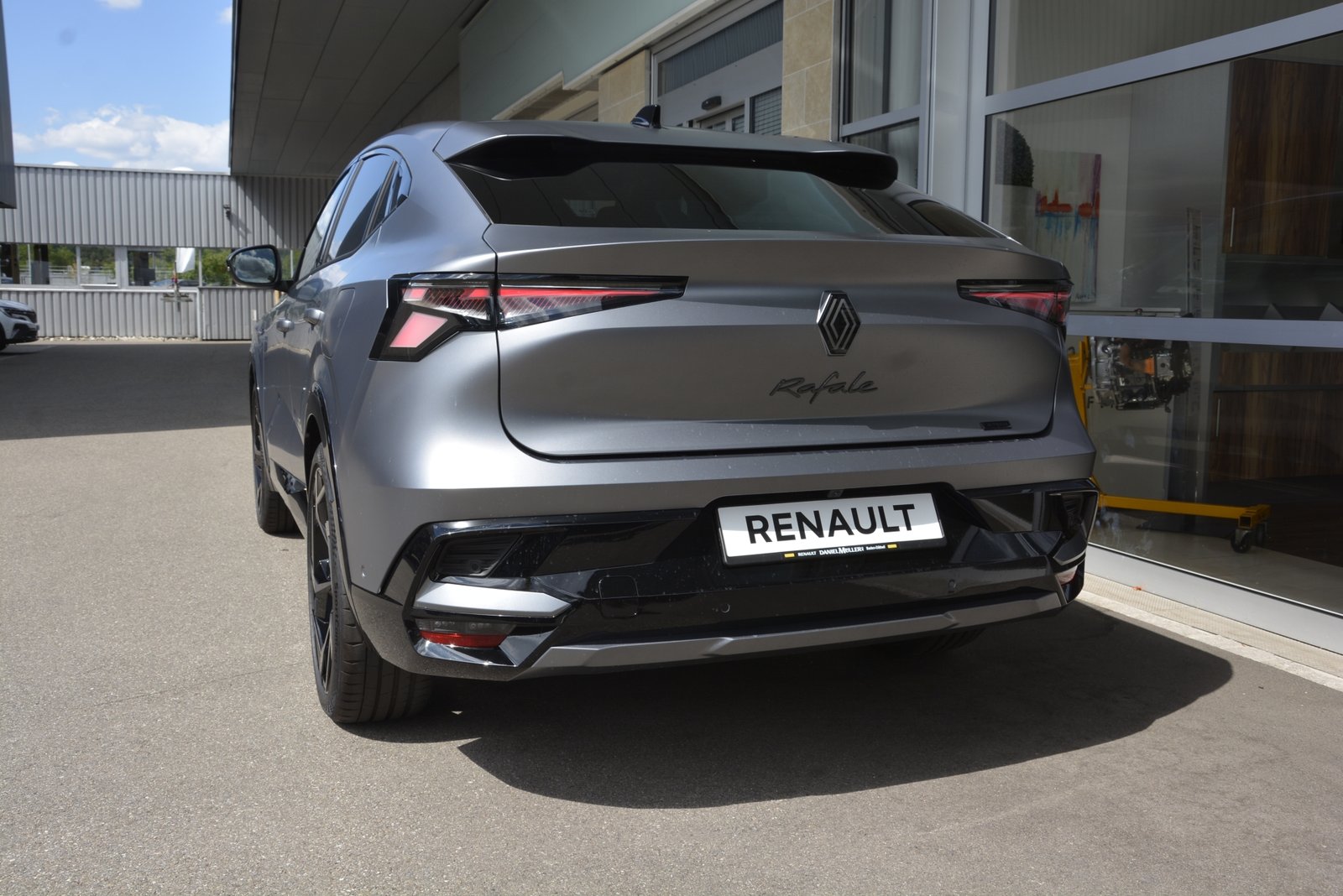 RENAULT RAFALE Atelier Alpine hyper hybrid E-Tech 4x4 300PS plug-in, Hybride Rechargeable Essence/Électricité, Voiture nouvelle, Automatique - 5