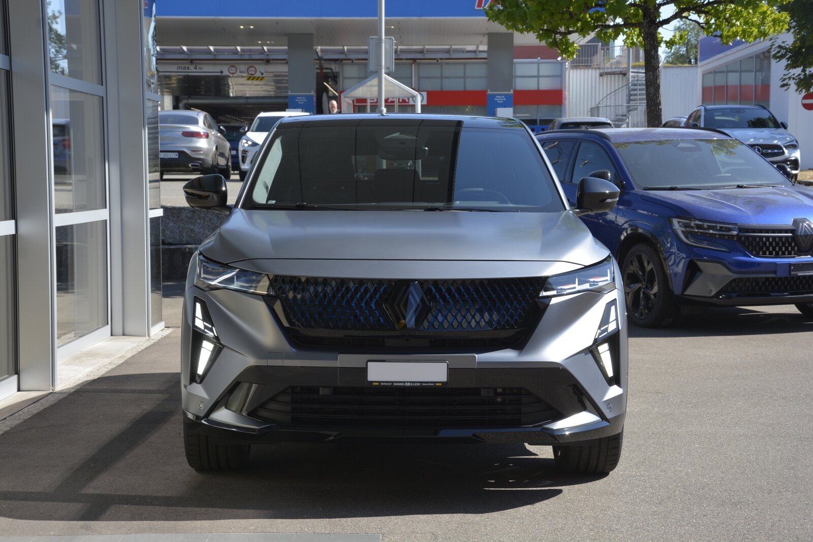 RENAULT RAFALE Atelier Alpine hyper hybrid E-Tech 4x4 300PS plug-in, Hybride Rechargeable Essence/Électricité, Voiture nouvelle, Automatique - 2
