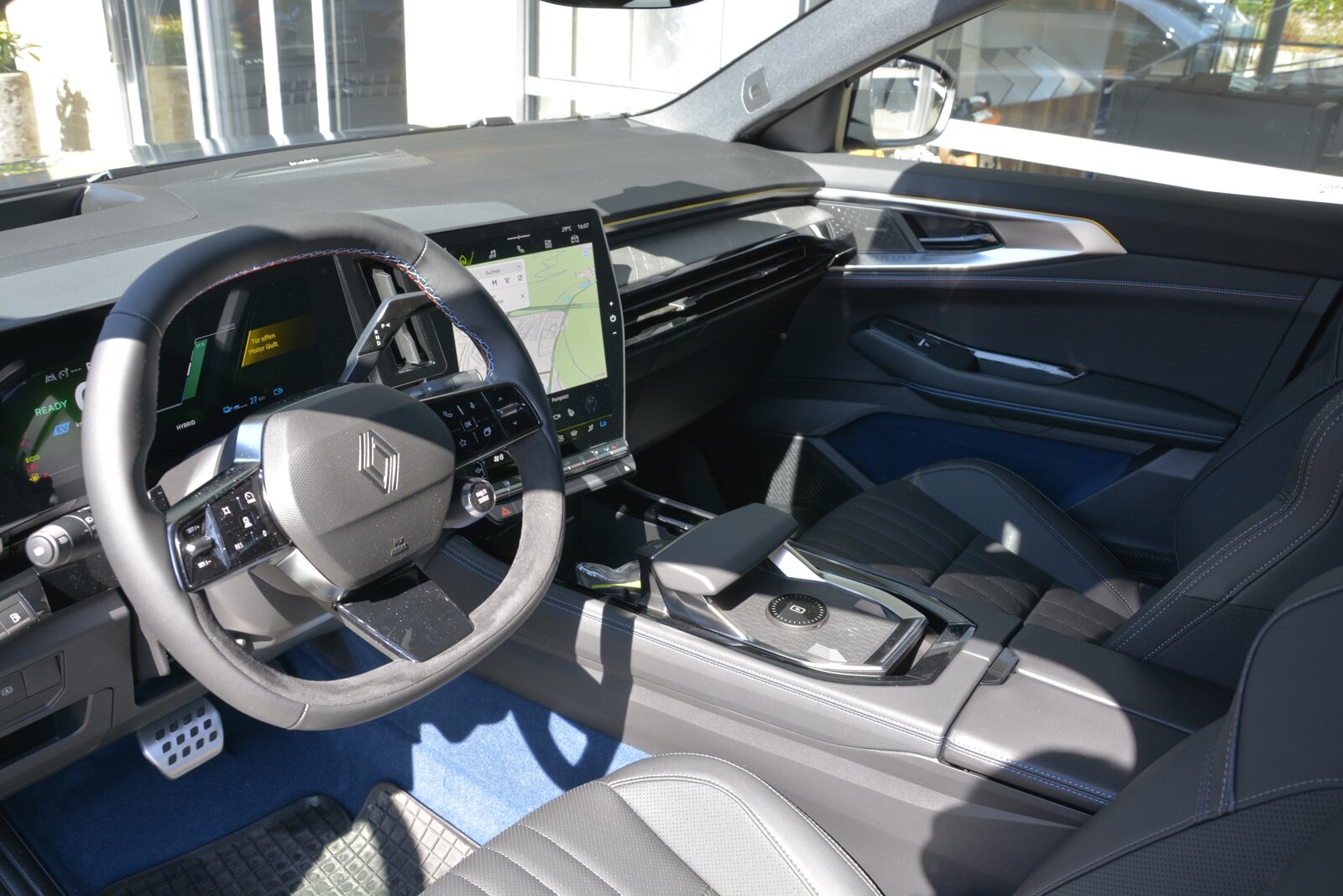 RENAULT RAFALE Atelier Alpine hyper hybrid E-Tech 4x4 300PS plug-in, Hybride Rechargeable Essence/Électricité, Voiture nouvelle, Automatique - 5