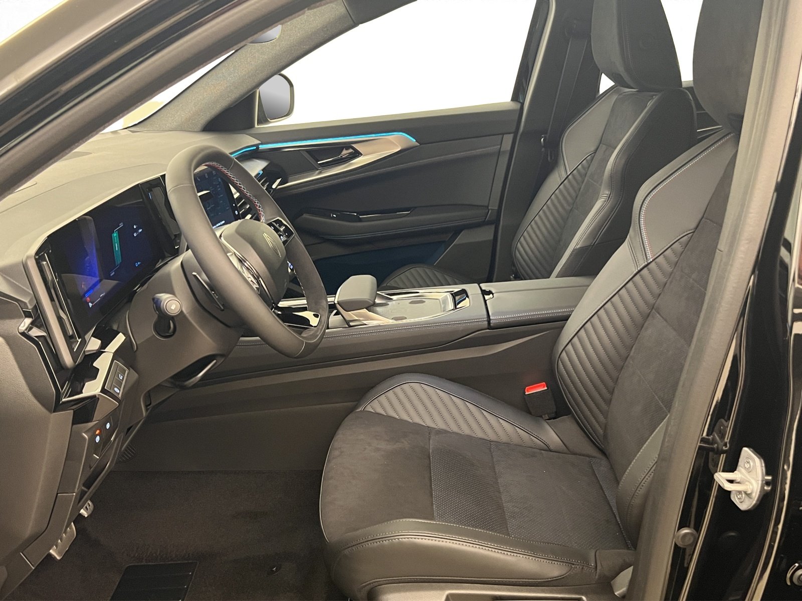 RENAULT Rafale - esprit Alpine full hybrid E-Tech 200, Full-Hybrid Petrol/Electric, Ex-demonstrator, Automatic - 5