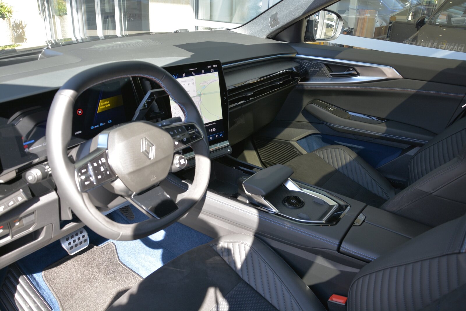RENAULT RAFALE Atelier Alpine hyper hybrid E-Tech 4x4 300PS plug-in, Plug-in-Hybrid Benzin/Elektro, Vorführwagen, Automatik - 5