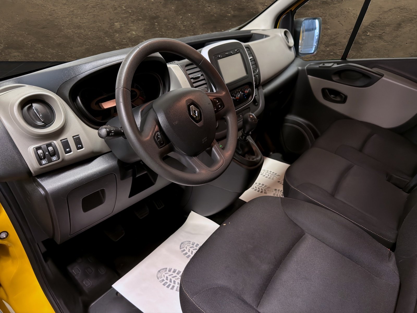 RENAULT RENAULT Trafic 1.6 ENERGY TwinT. dCi125 2.9t Busin., Diesel, Second hand / Used, Manual - 4