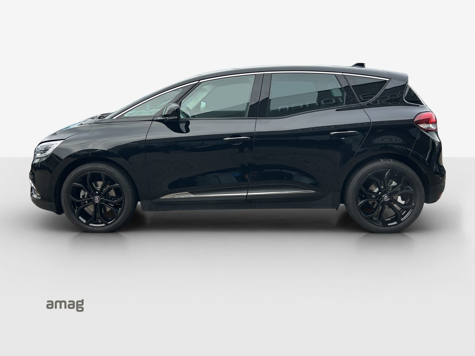 RENAULT Scénic 1.3 16V T Blck. Ed, Petrol, Second hand / Used, Automatic - 2