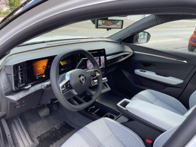 RENAULT Scénic E-Tech Iconic, Electric, Ex-demonstrator, Automatic - 5