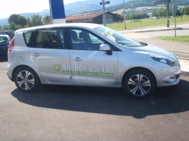 RENAULT Scénic 1.6 dCi Dynamique, Diesel, Second hand / Used, Manual - 2