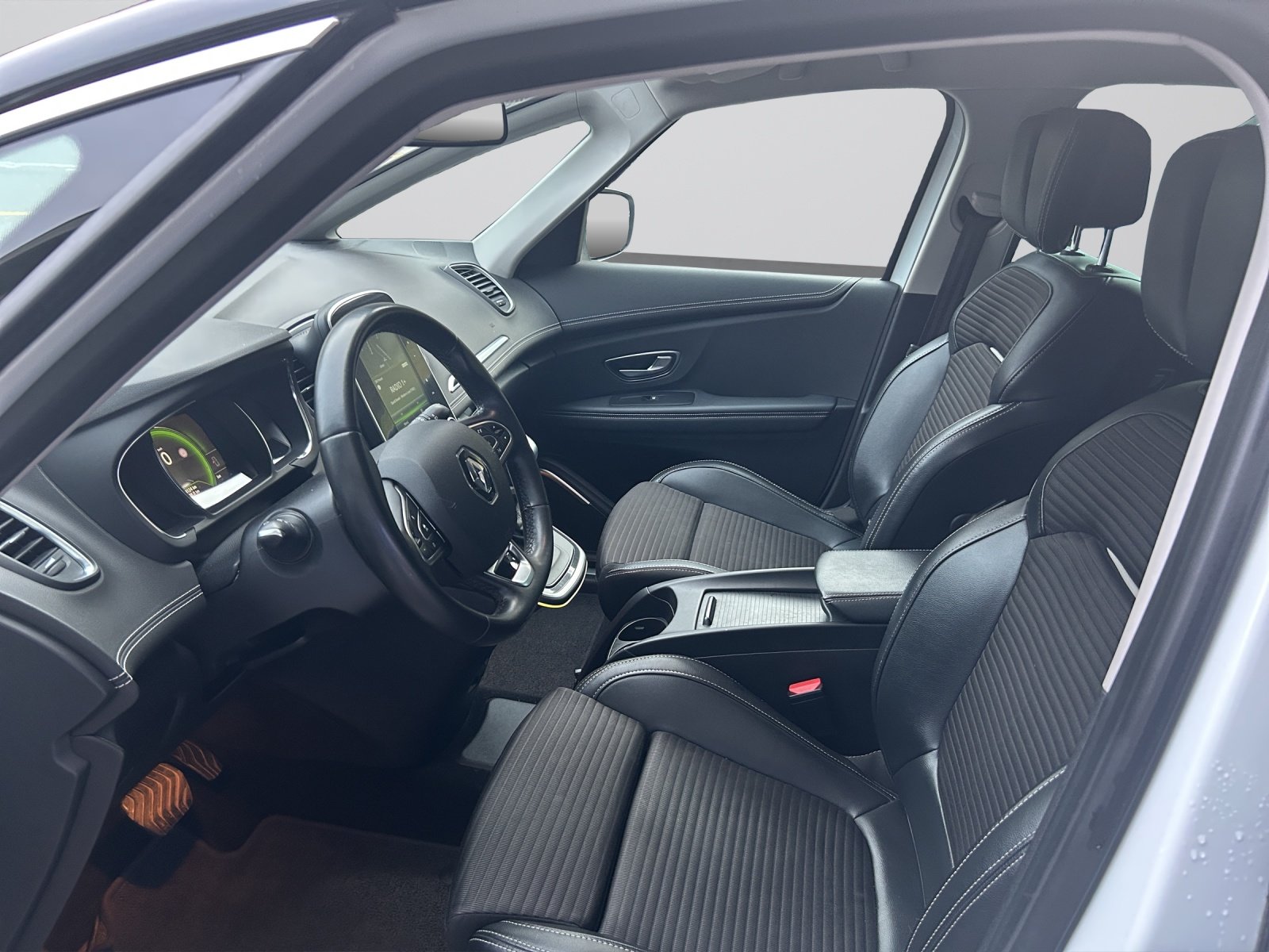 RENAULT Scénic 1.6 dCi Bose, Diesel, Second hand / Used, Automatic - 6