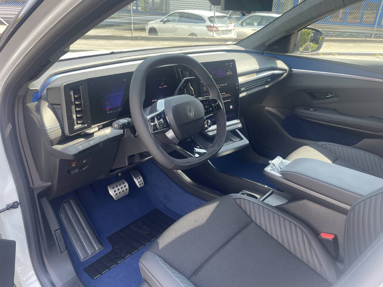 RENAULT SCENIC E-TECH ELECTRIC esprit Alpine 220 PS Long Range, Électrique, Voiture nouvelle, Automatique - 7