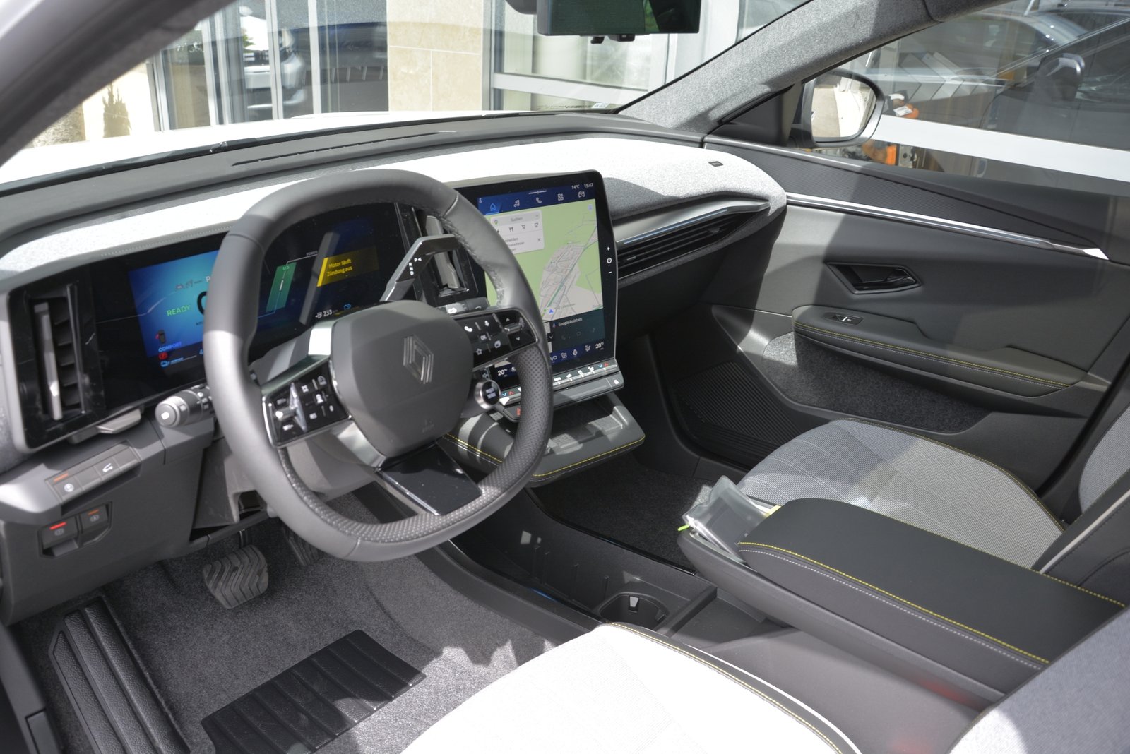 RENAULT SCENIC E-TECH ELECTRIC techno 220 PS Long Range, Electric, New car, Automatic - 5