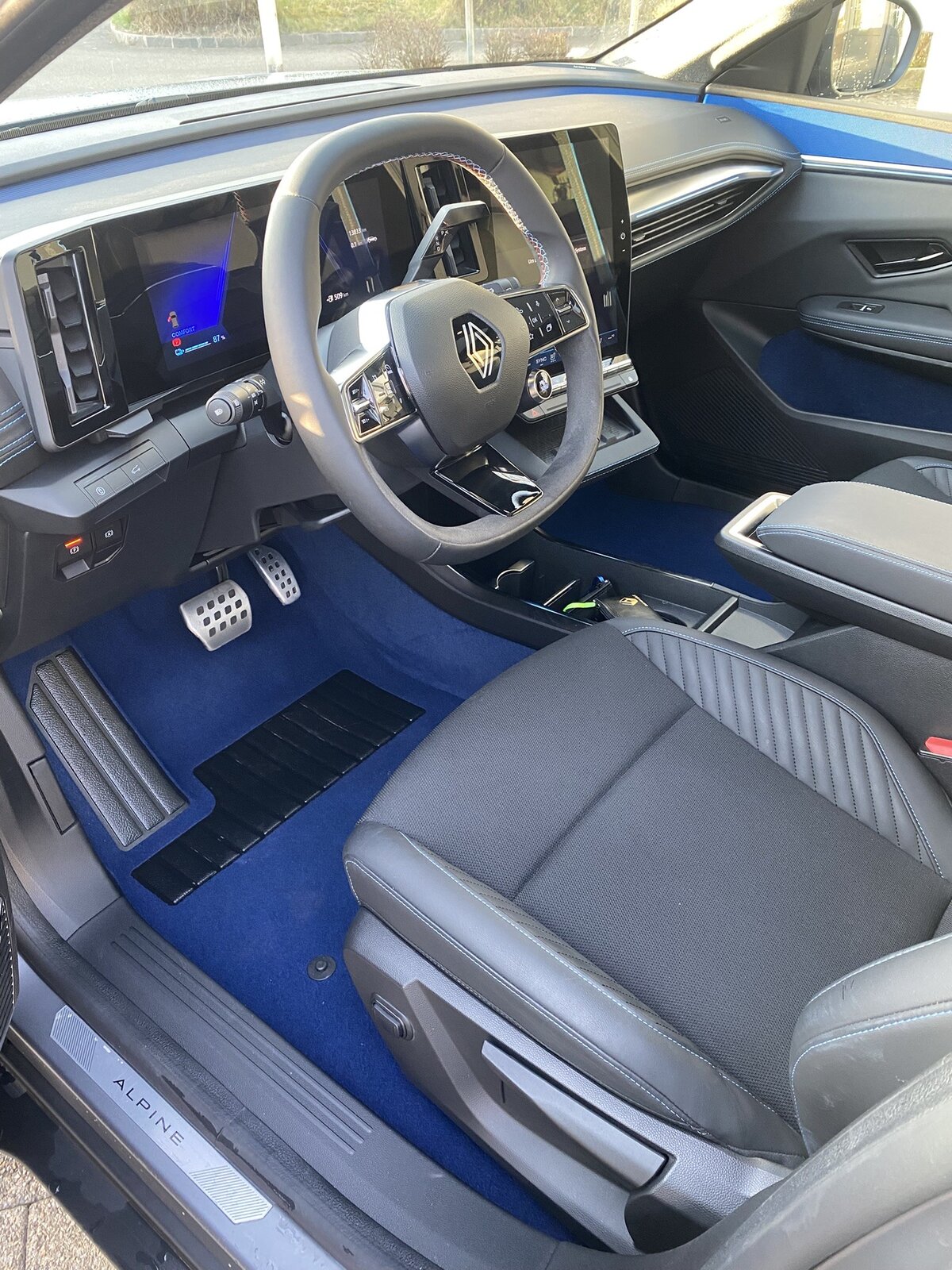 RENAULT Scenic E-Tech 100% Electric esprit Alpine 220 PS Long Range, Electric, Second hand / Used, Automatic - 5