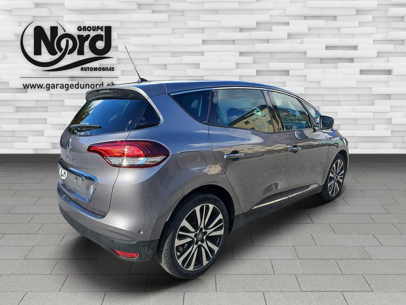 RENAULT Scénic 1.3 TCe 160 Initiale EDC, Essence, Occasion / Utilisé, Automatique - 2