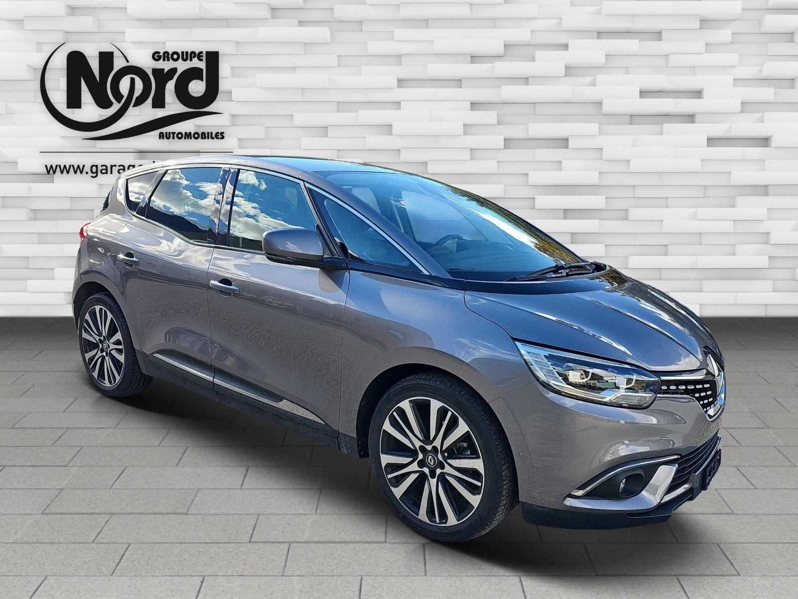 RENAULT Scénic 1.3 TCe 160 Initiale EDC, Essence, Occasion / Utilisé, Automatique - 3