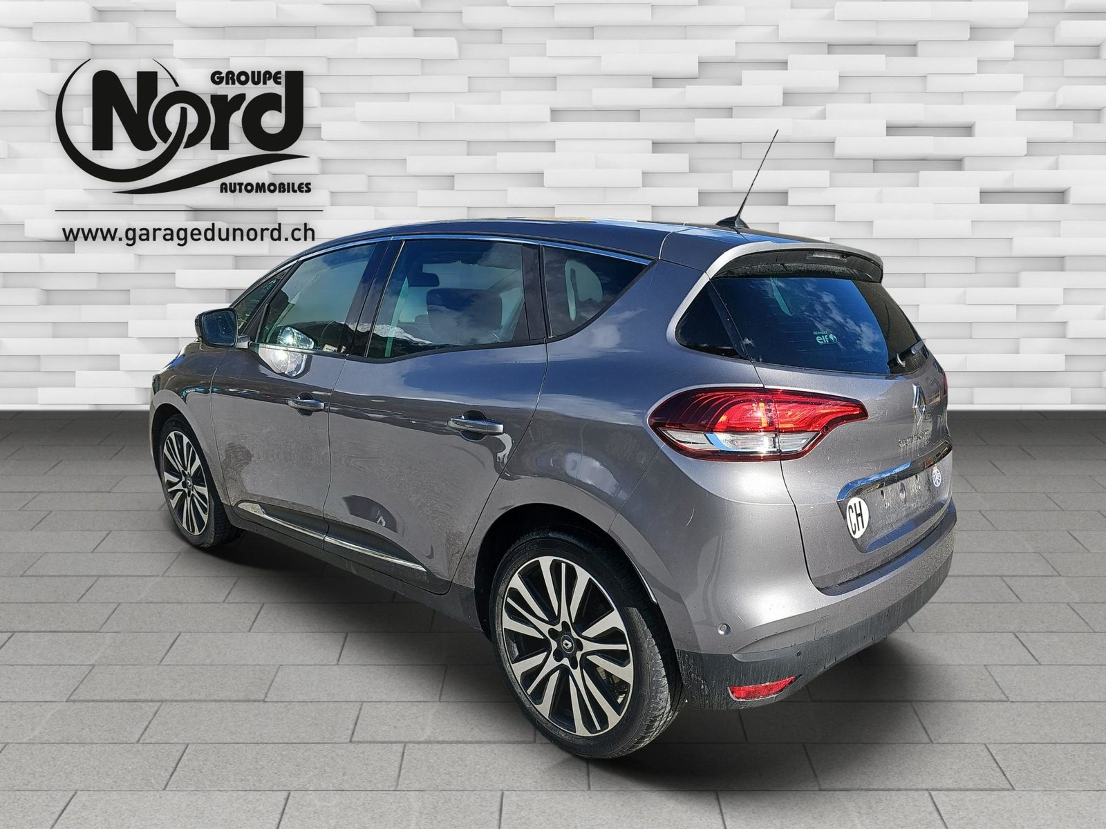 RENAULT Scénic 1.3 TCe 160 Initiale EDC, Essence, Occasion / Utilisé, Automatique - 4