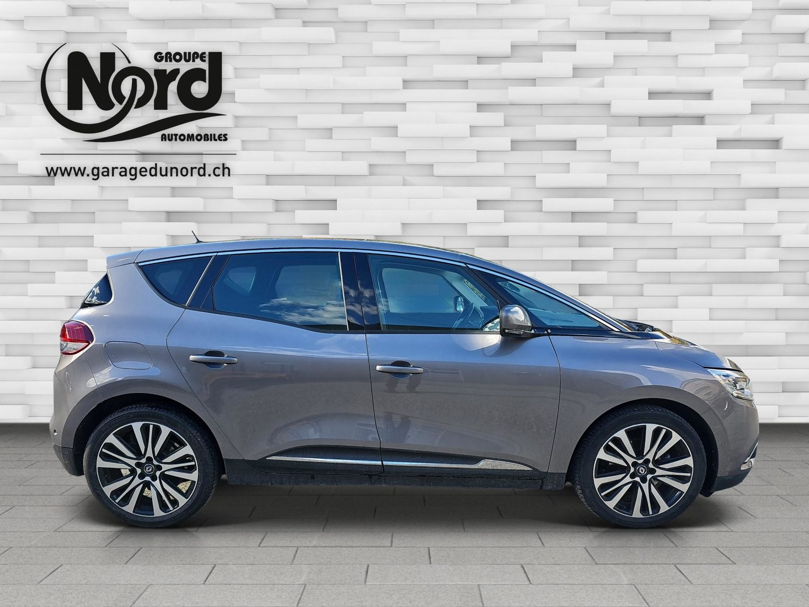 RENAULT Scénic 1.3 TCe 160 Initiale EDC, Essence, Occasion / Utilisé, Automatique - 6