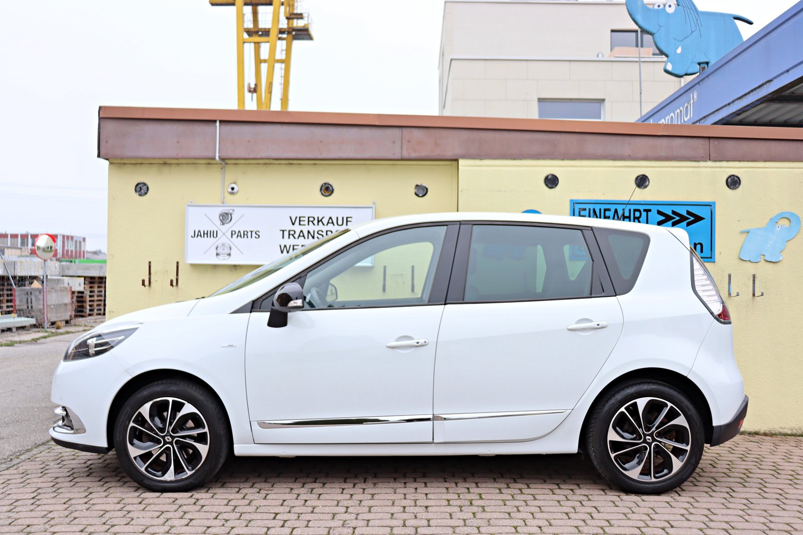 RENAULT Scénic 1.2 16V Turbo Bose, Petrol, Second hand / Used, Manual - 5