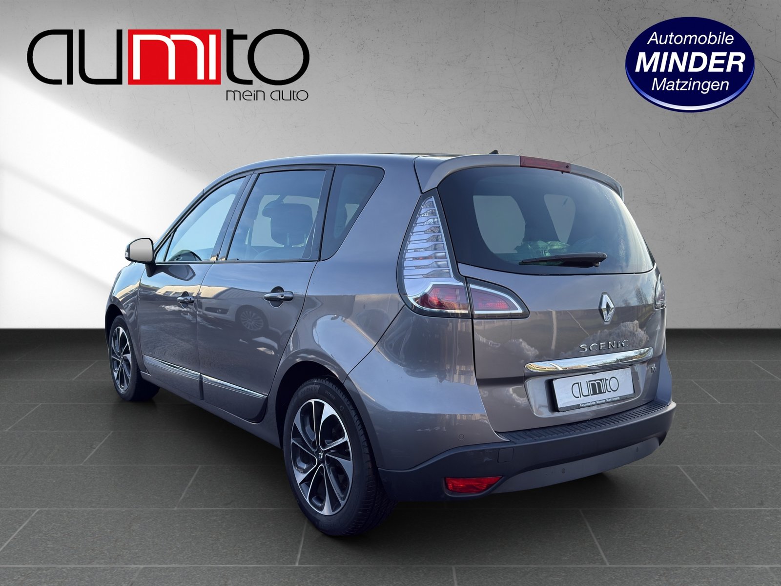 RENAULT Scénic 1.2 16V Turbo Bose, Petrol, Second hand / Used, Manual - 5