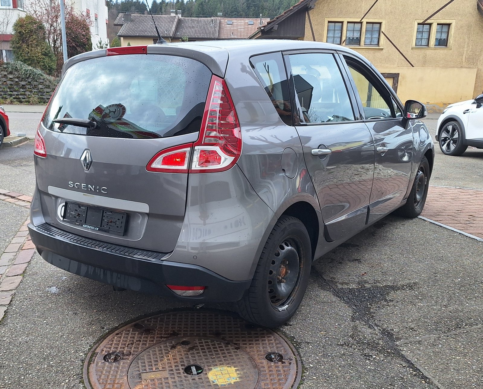 RENAULT Scénic 2.0 16V Dynam., Benzin, Occasion / Gebraucht, Automatik - 4
