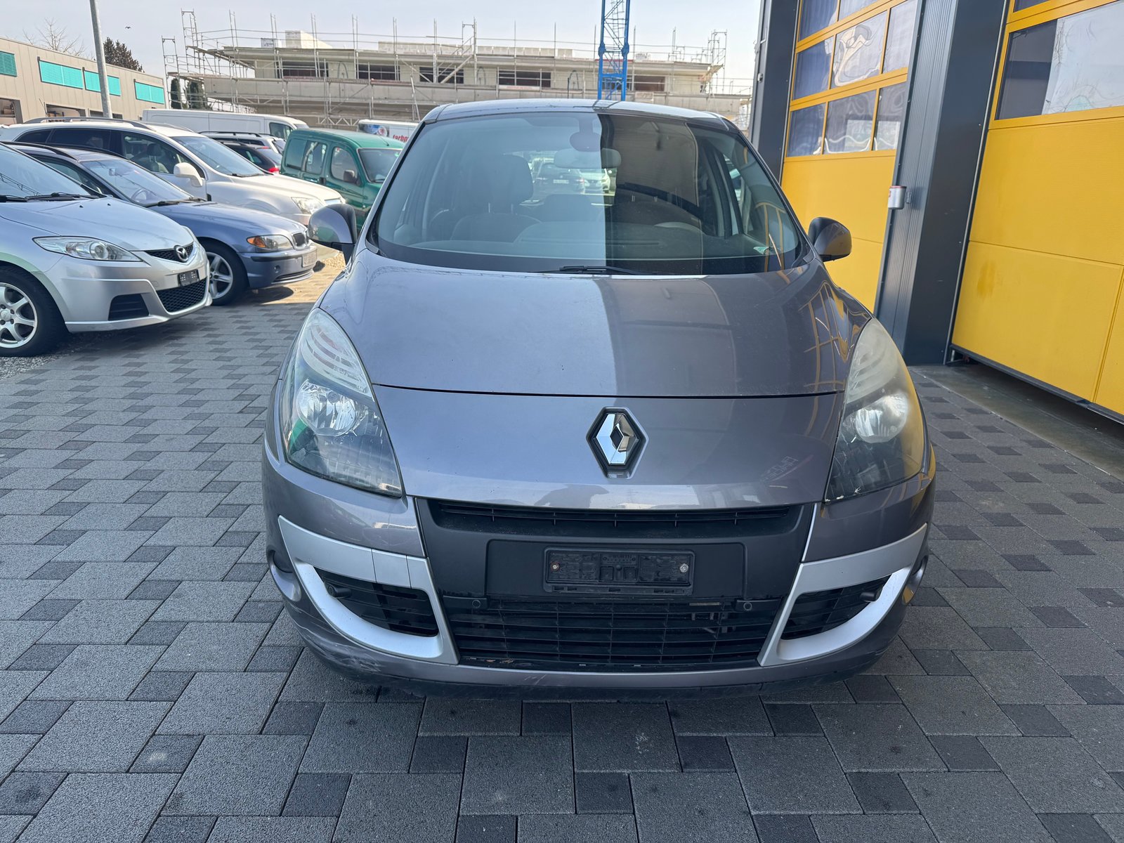 RENAULT Scénic 2.0 16V Dynamique X-Tronic CVT, Essence, Occasion / Utilisé, Automatique - 2