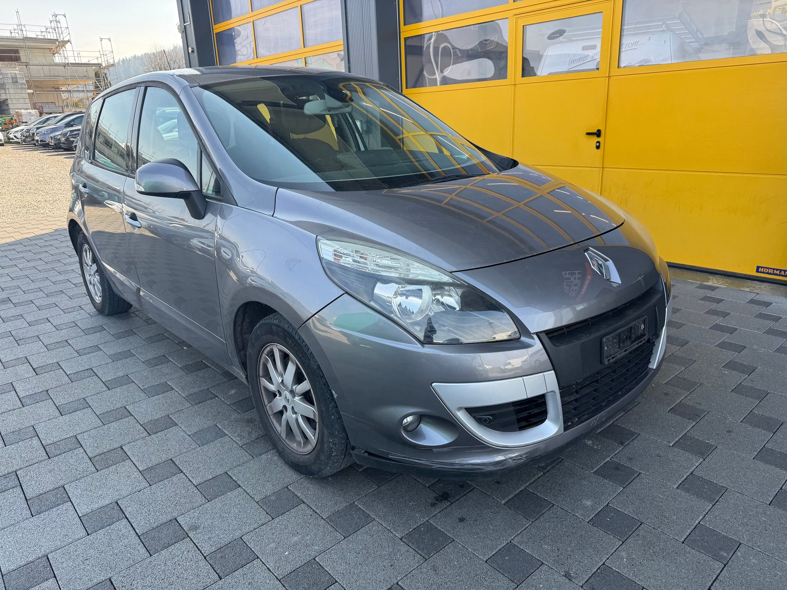 RENAULT Scénic 2.0 16V Dynamique X-Tronic CVT, Essence, Occasion / Utilisé, Automatique - 3