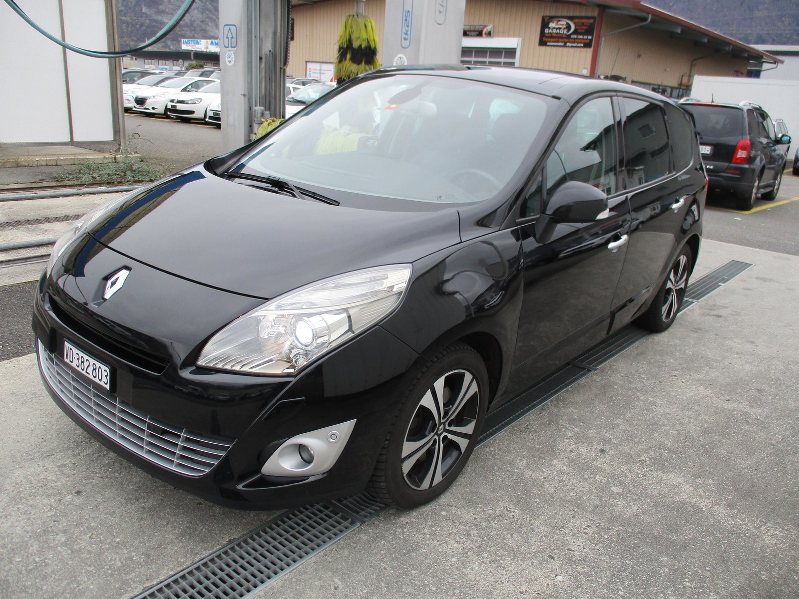 RENAULT Scénic 2.0 16V Privilège X-Tronic CVT, Benzin, Occasion / Gebraucht, Automatik - 2