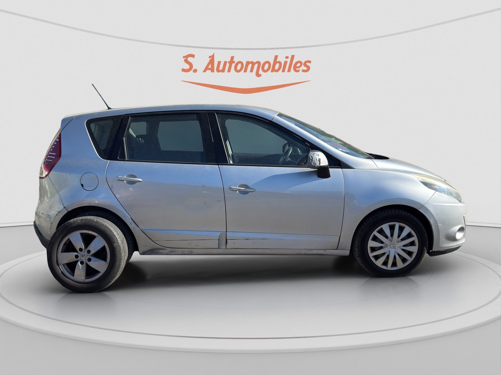 RENAULT Scénic 1.6 dCi Bose, Diesel, Occasion / Gebraucht, Handschaltung - 6