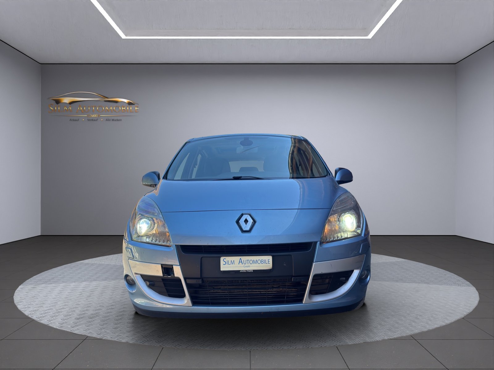 RENAULT Scénic 2.0 dCi Privilège, Diesel, Second hand / Used, Manual - 3
