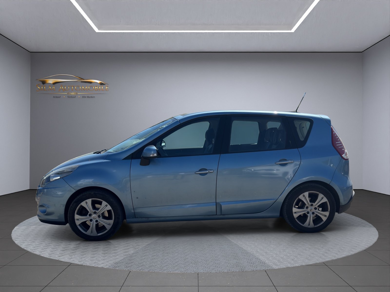 RENAULT Scénic 2.0 dCi Privilège, Diesel, Second hand / Used, Manual - 7